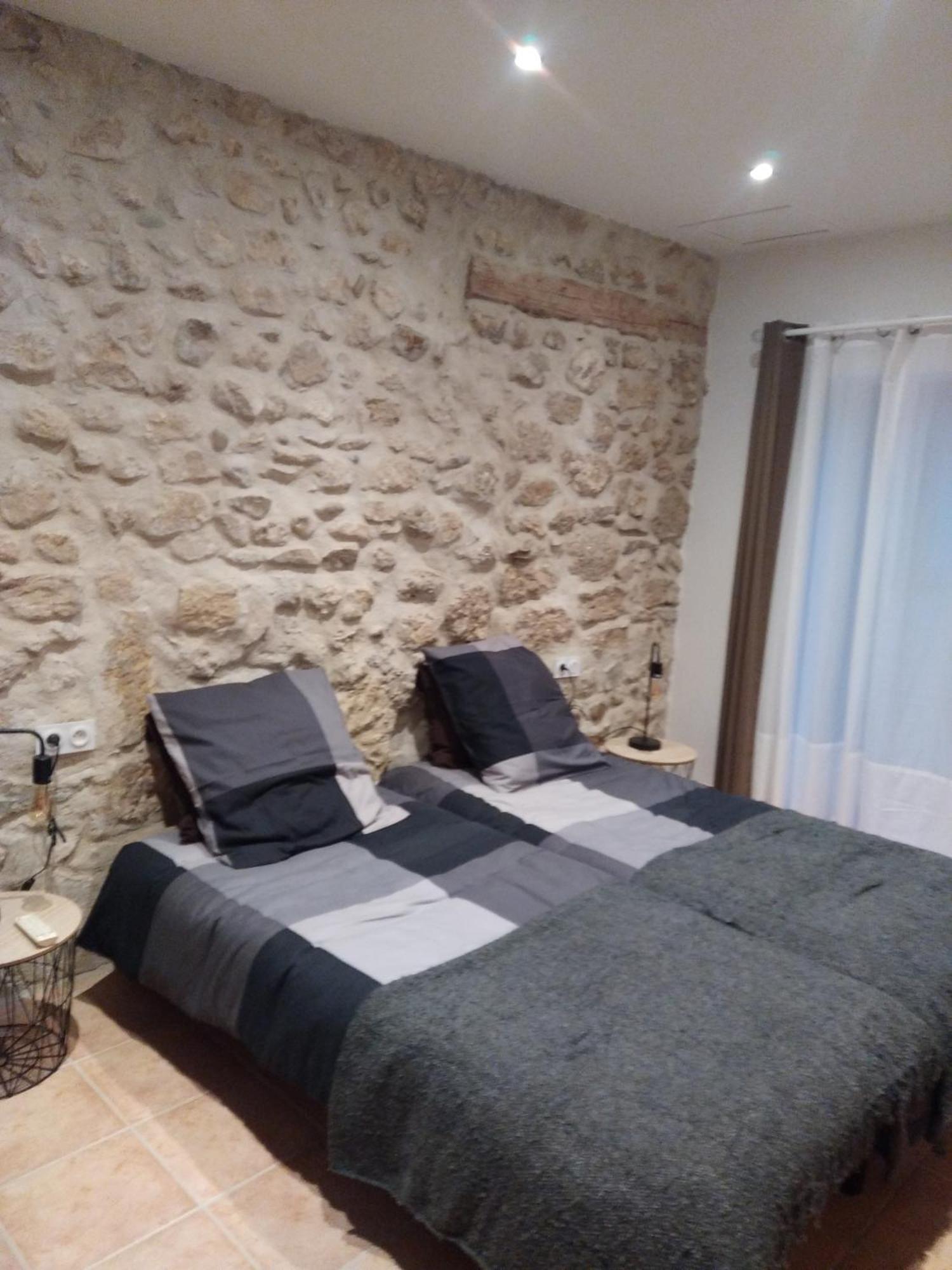 Bed and Breakfast Mas de la Sauline à La Roque-d'Antheron Extérieur photo